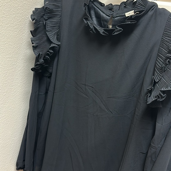 Jodifl Top - Picture 3 of 6